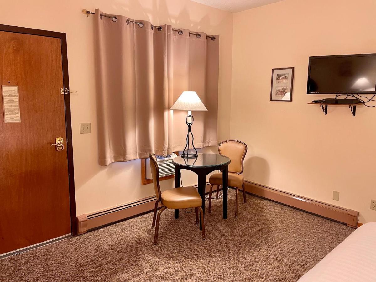 Whitetail Creek Resort Lead Bagian luar foto