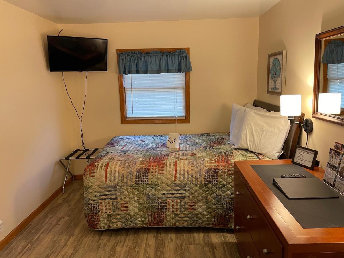 Whitetail Creek Resort Lead Bagian luar foto